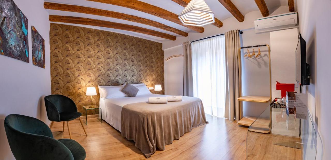 El Palauet Del Priorat Hotel Cornudella de Montsant Luaran gambar