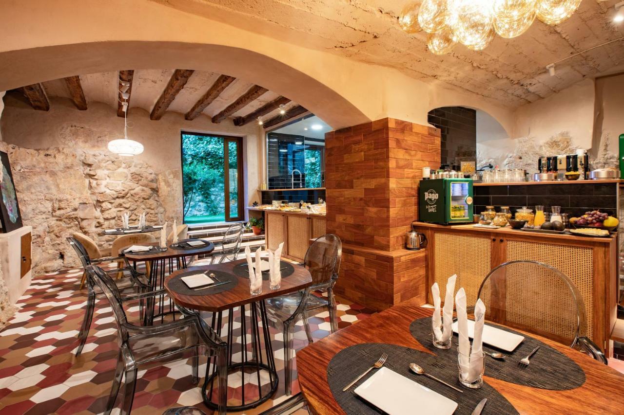 El Palauet Del Priorat Hotel Cornudella de Montsant Luaran gambar