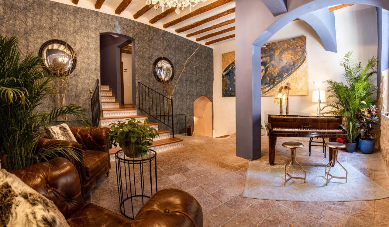 El Palauet Del Priorat Hotel Cornudella de Montsant Luaran gambar